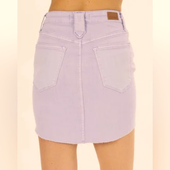 Judy Blue High Waist Garment Dyed Shirttail Hem Skirt Size XS - Picture 3 of 9